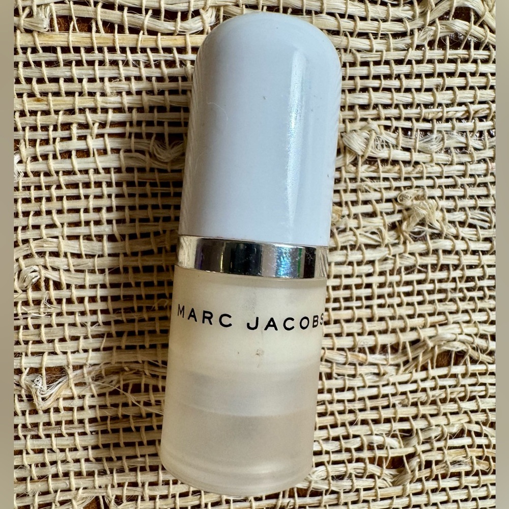 Marc Jacobs Invisible Under(Cover) Perfecting Coconut Face Primer - Travel Size